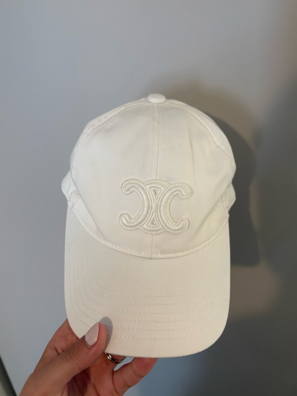Celine White Embroidered Triomphe Baseball Cap size M- worn once- authentic